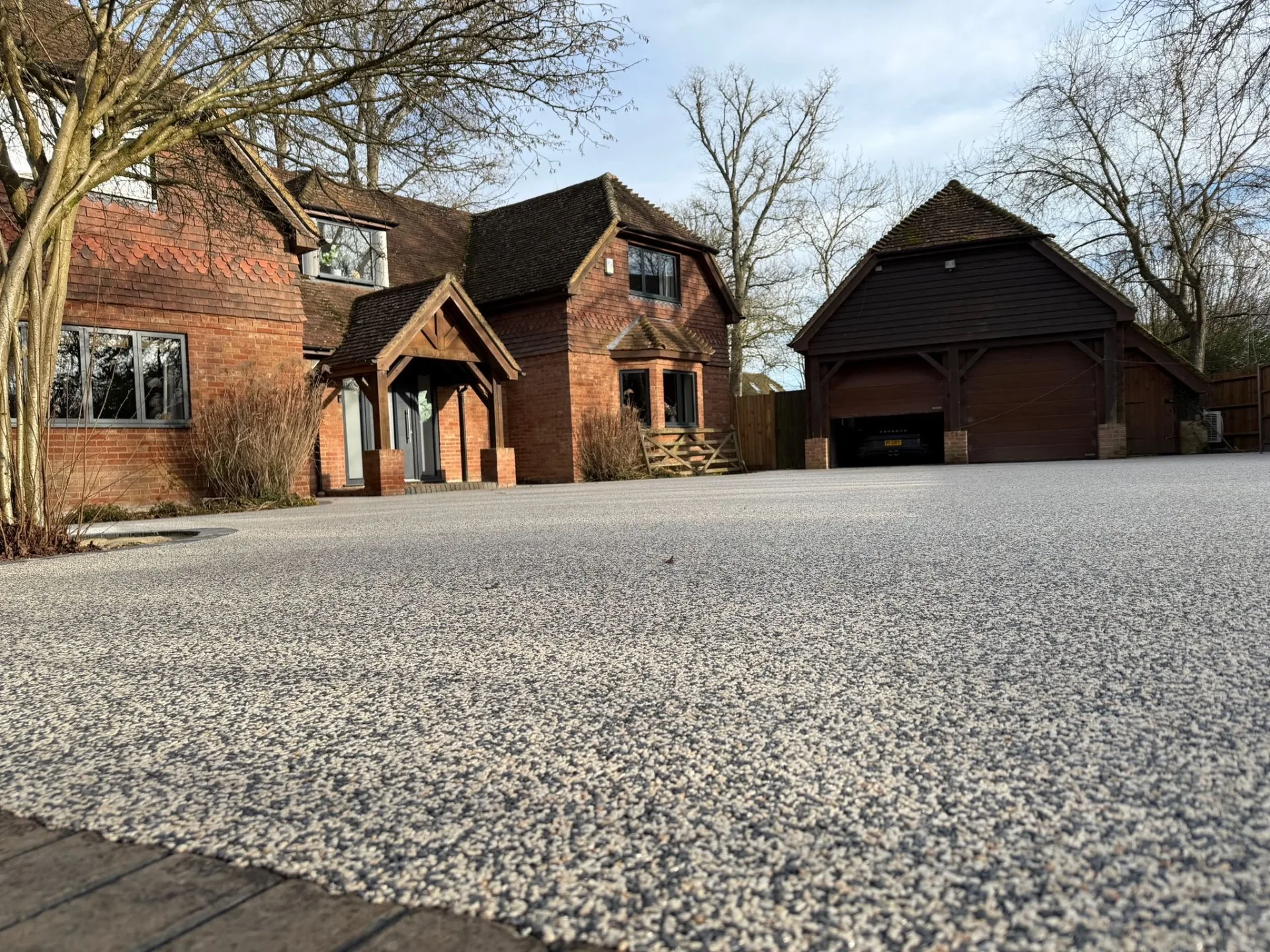 Resin bound driveway installed in Daltex Domino finish